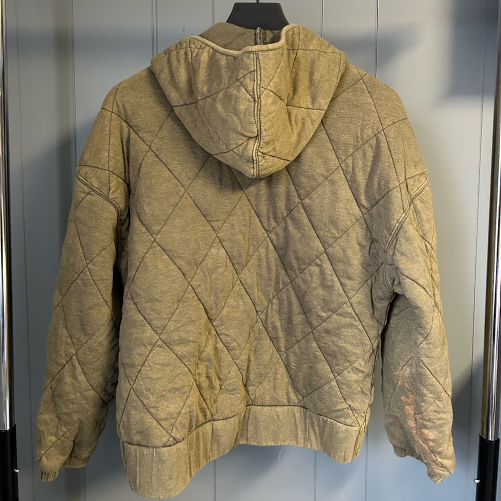 Quilted Zip-Up - Picture 3 of 3